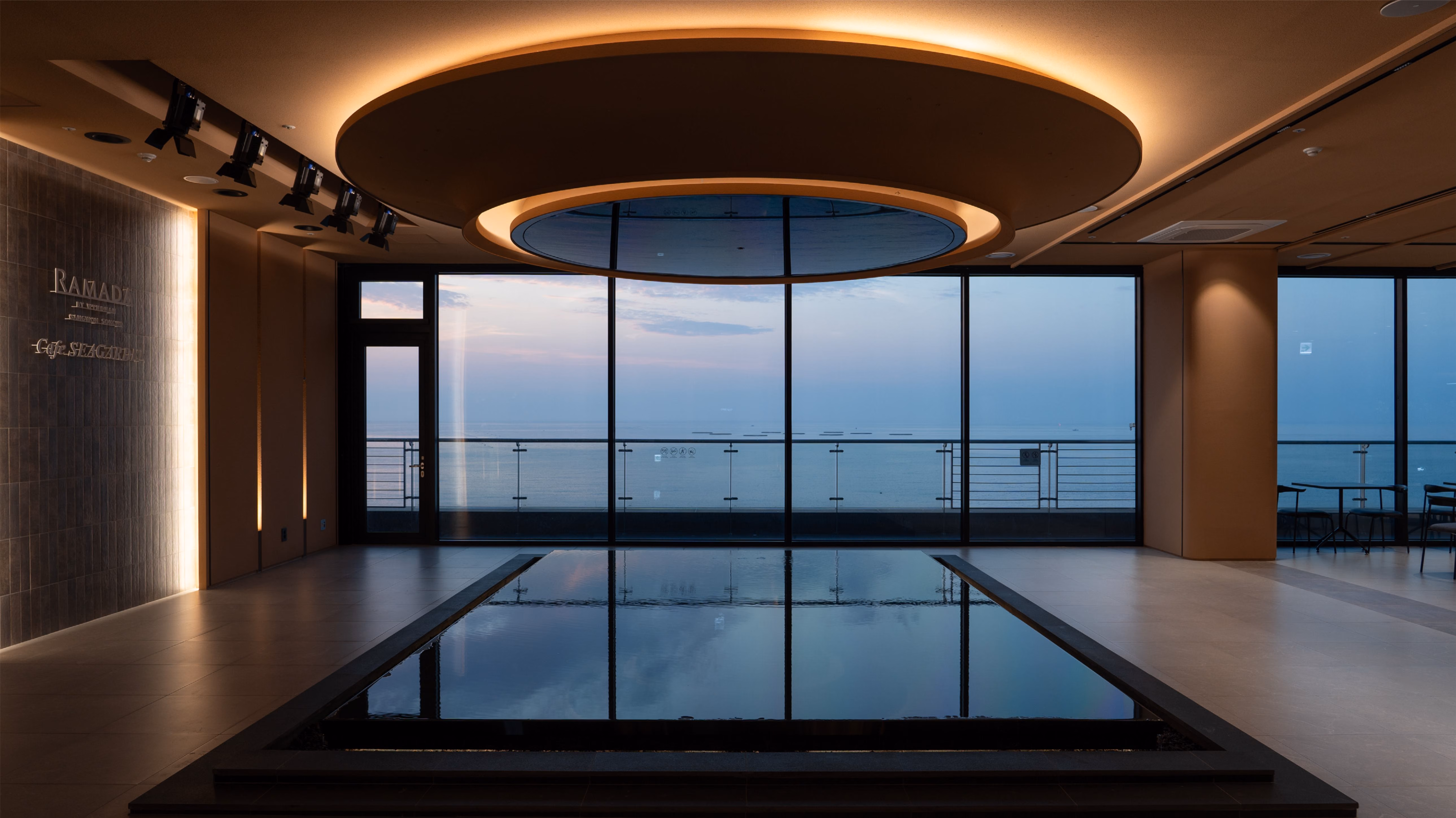 라마다 속초 하버뷰 카페테리아 SEA-GARDEN 사진 7